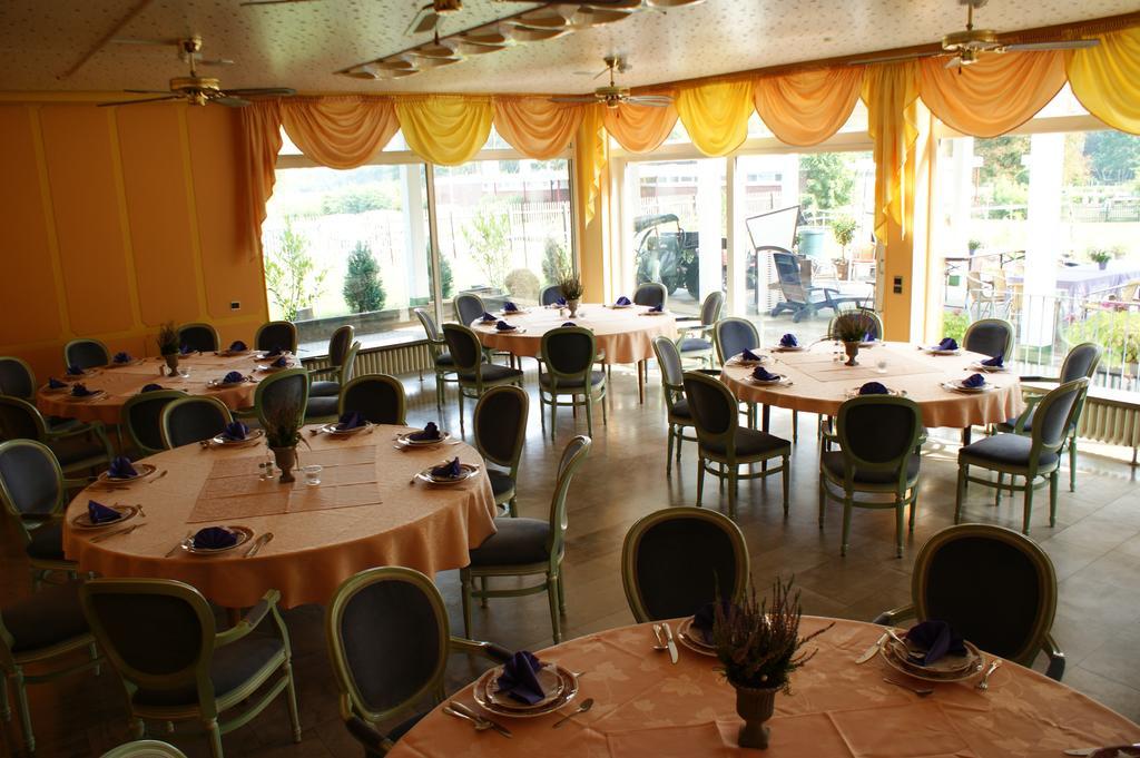 Heidehotel Herrenbruecke Faßberg Extérieur photo